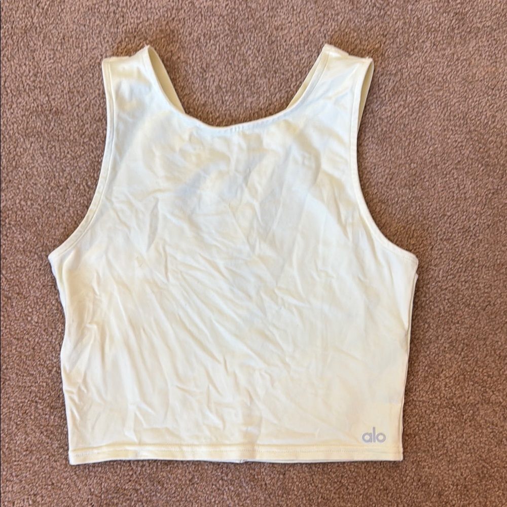 ALO Yoga Women's Light Yellow Workout Bra/Tank. Size M